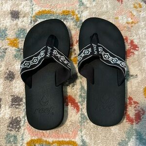 Black Reef sandals